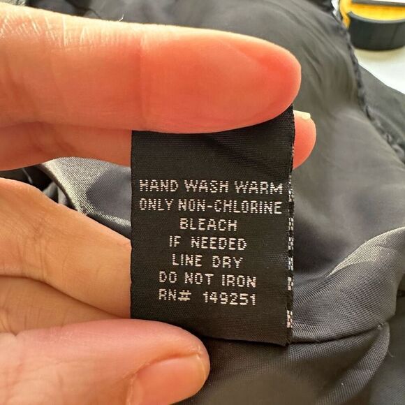 Baccini Black Zip Faux Leather Black Jean Jacket Peplum Style Medium New - Picture 9 of 10